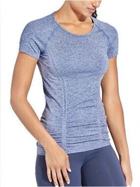 Women’s Athleta Fast Track Seamless Short
Sleeve Top Shirt